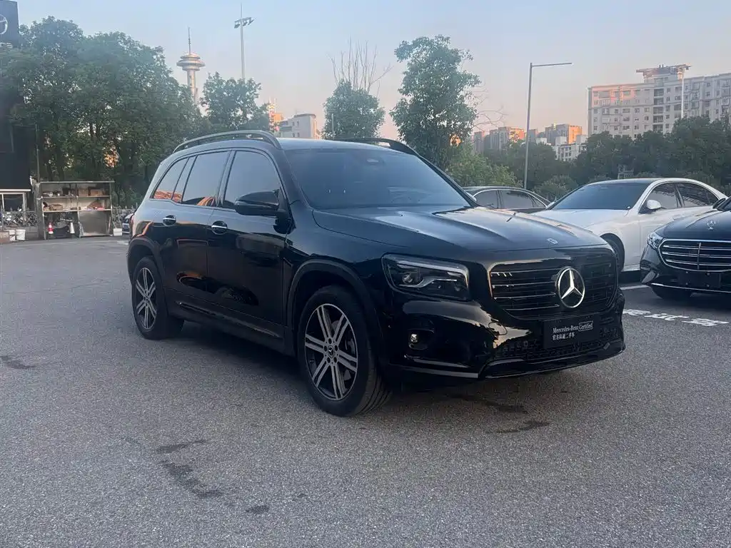 Mercedes-Benz GLB — миниатюра 5