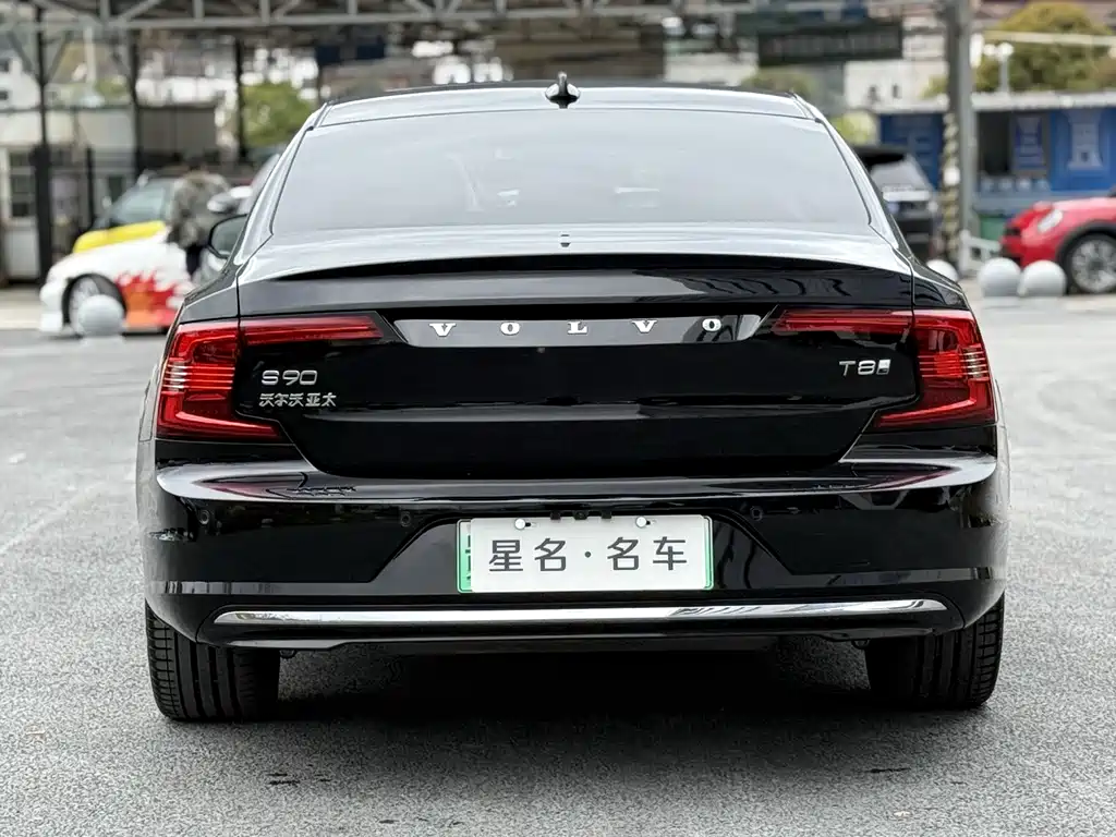 Volvo S90 2024 Luxury