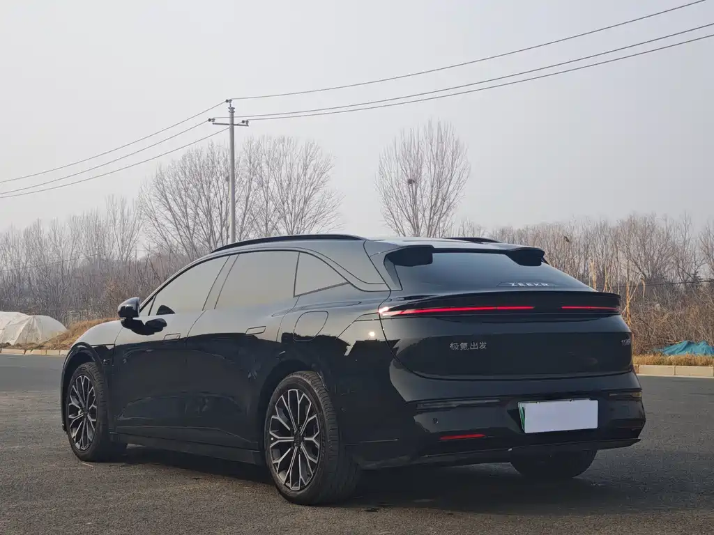 ZEEKR EXTREME KRYPTON 007GT