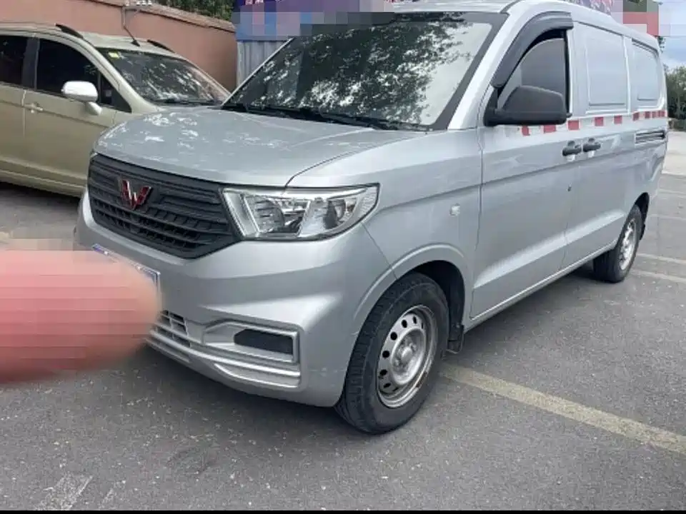 Wuling V 2022 1.5L LAR
