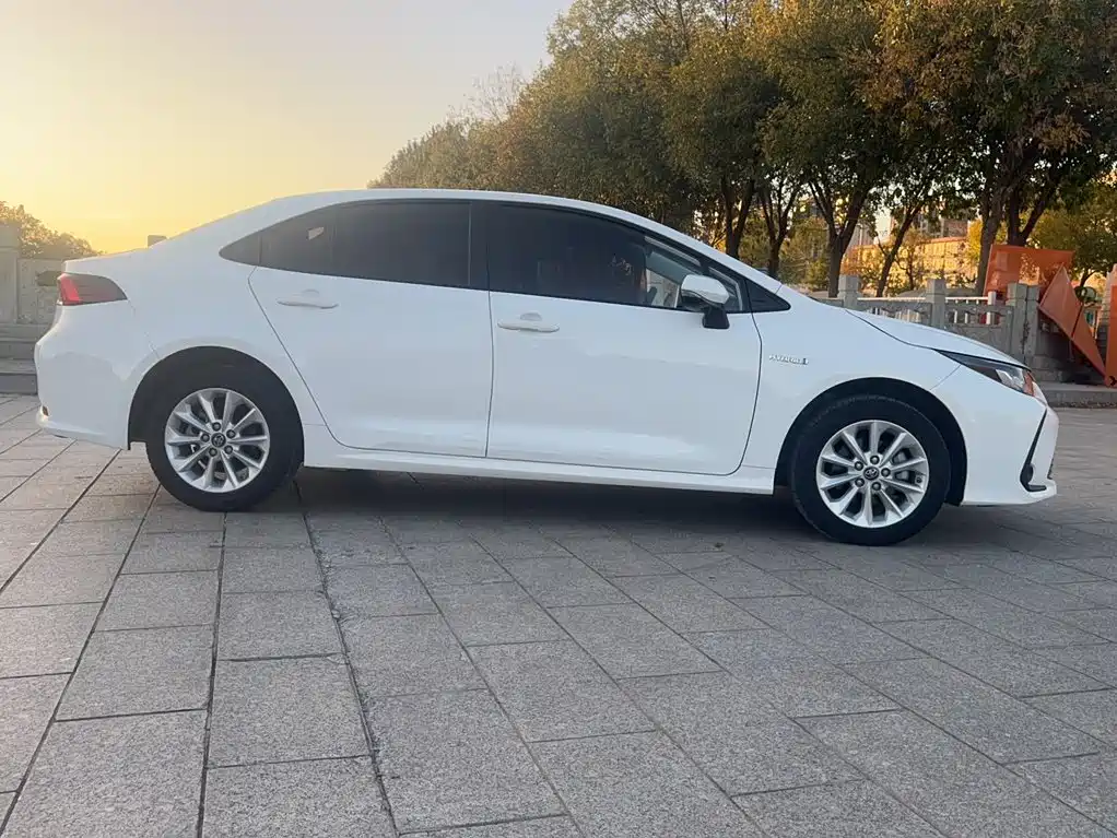 Toyota Corolla — миниатюра 6