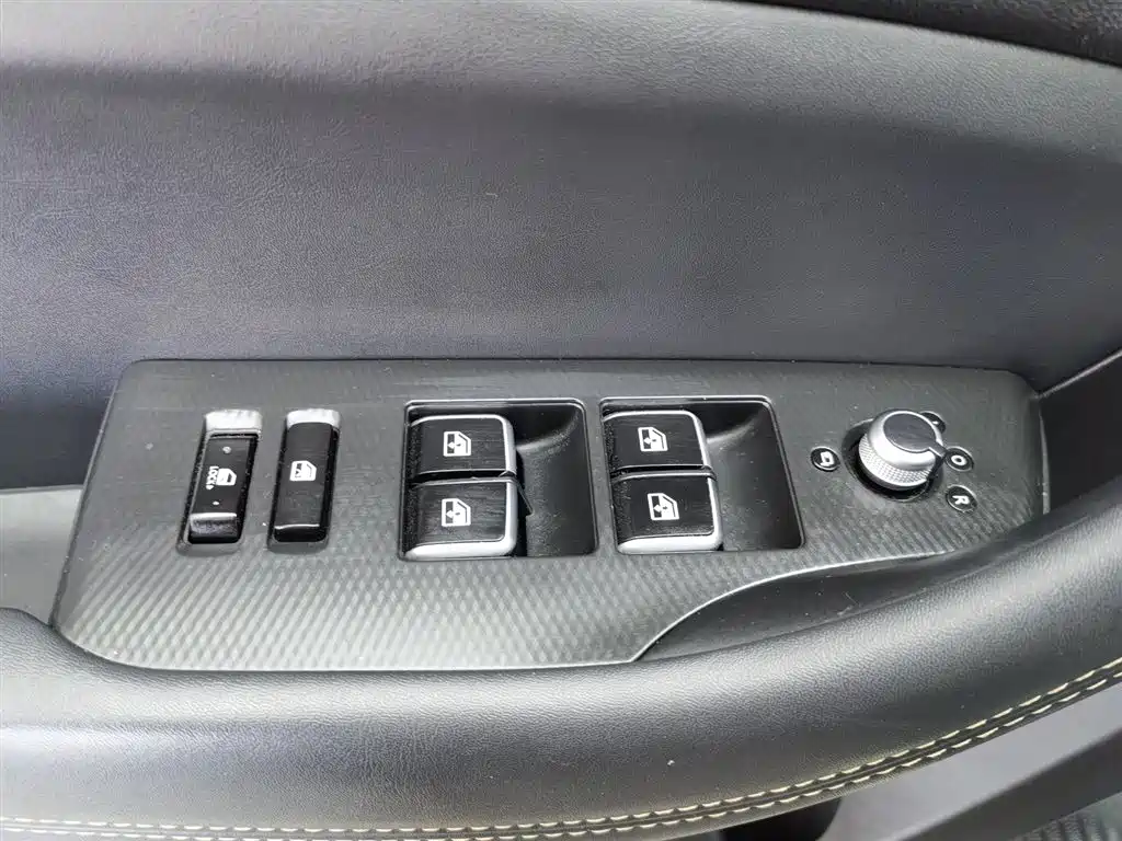 CHANGAN CHANGAN AUCHAN COSAI PRO