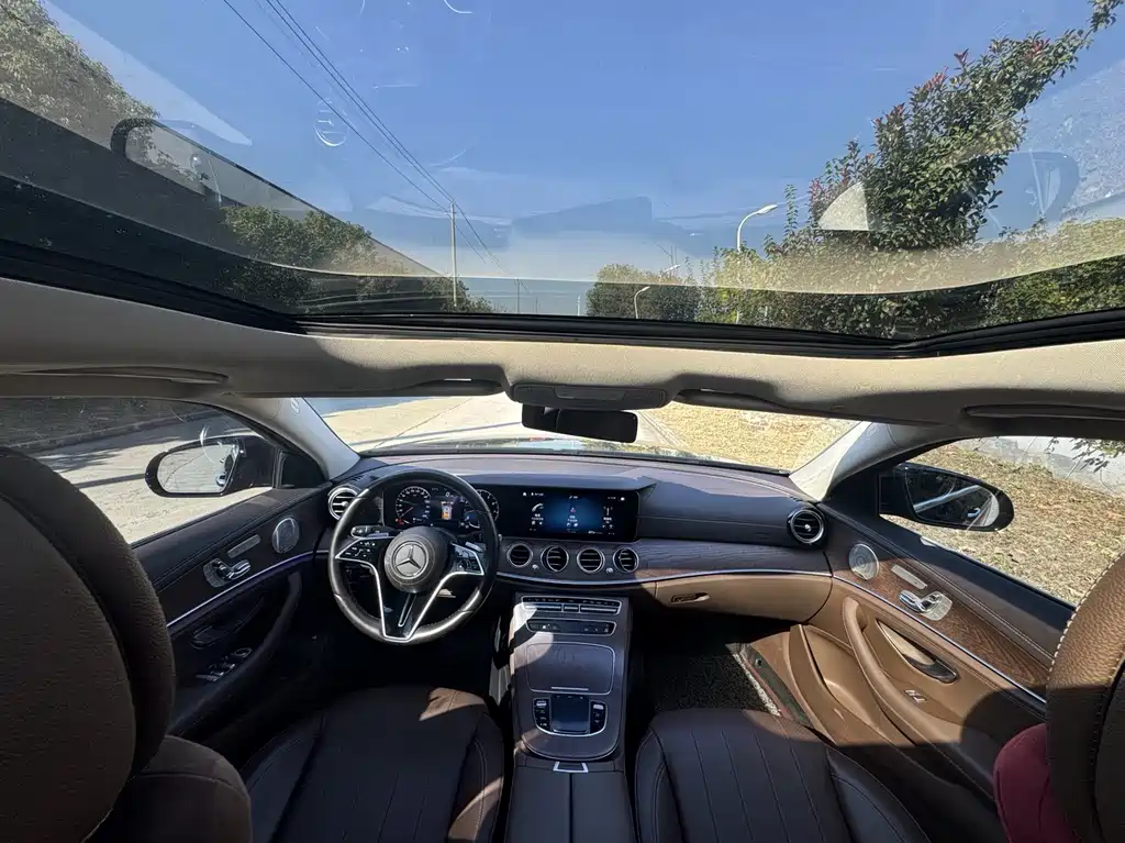 MERCEDES-BENZ E CLASS