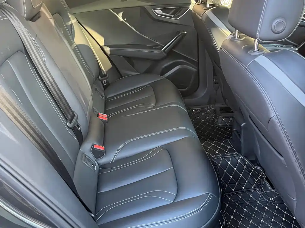 Audi Q2L — миниатюра 13