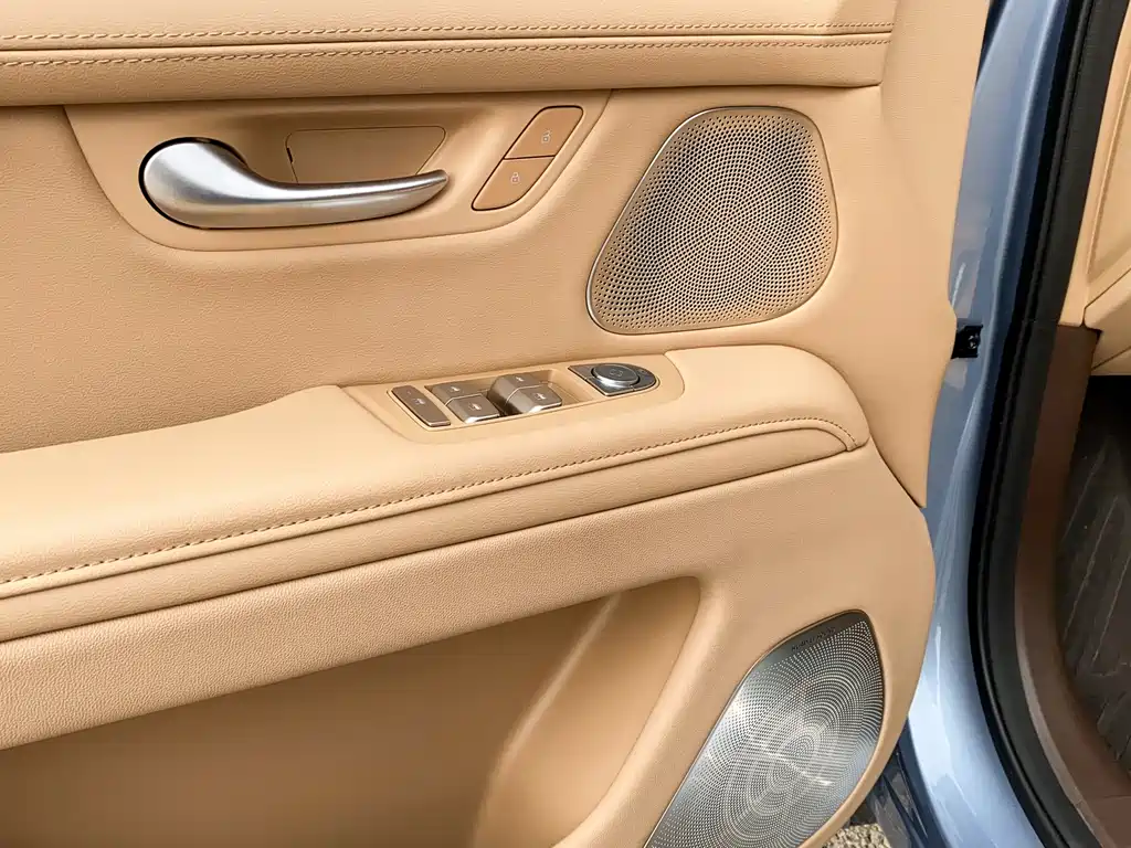 AITO ASK THE WORLD M7