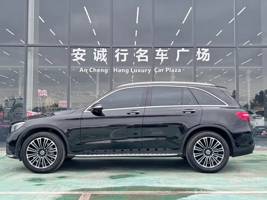 Mercedes-Benz GLC 2017 GLC 260 4MATIC