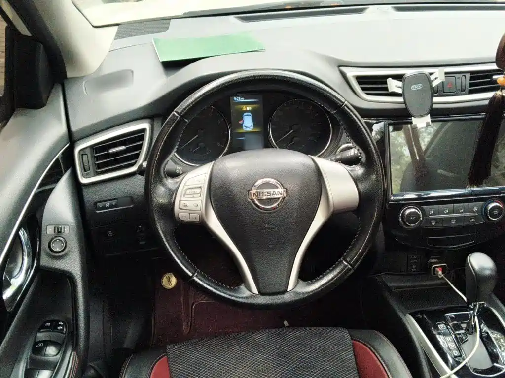 Nissan Qashqai — миниатюра 3