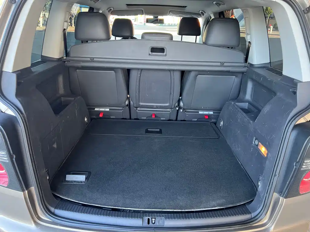 Volkswagen Touran — миниатюра 17