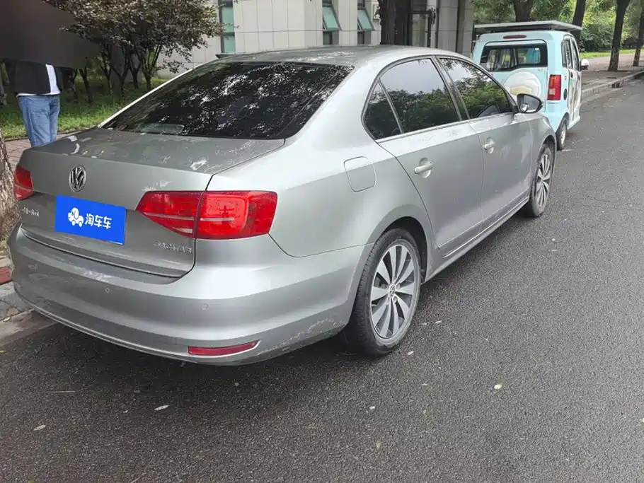 Volkswagen Sagitar — миниатюра 3