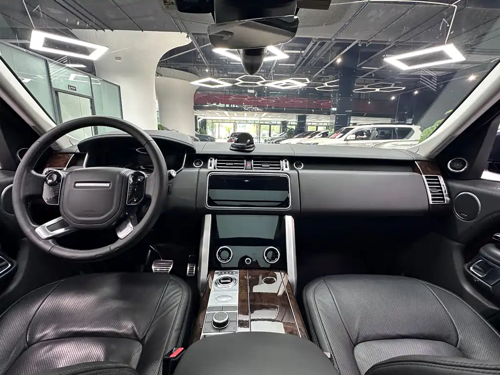 Land Rover Range Rover 2020 3.0 L6 Long Wheelbase