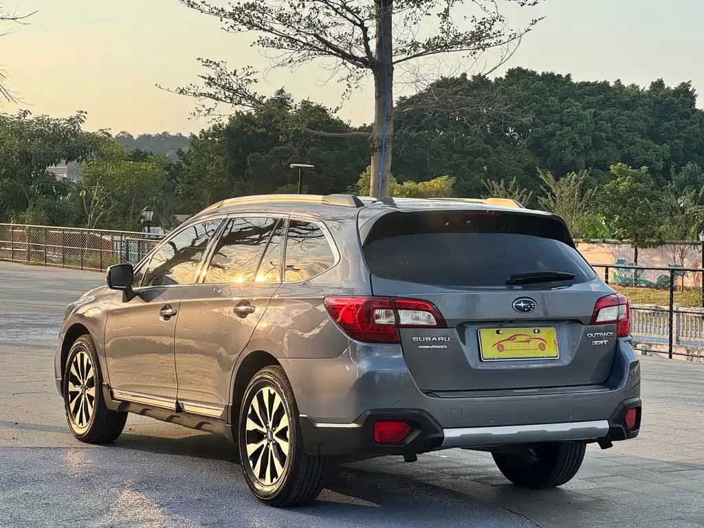 Subaru Outback — миниатюра 3