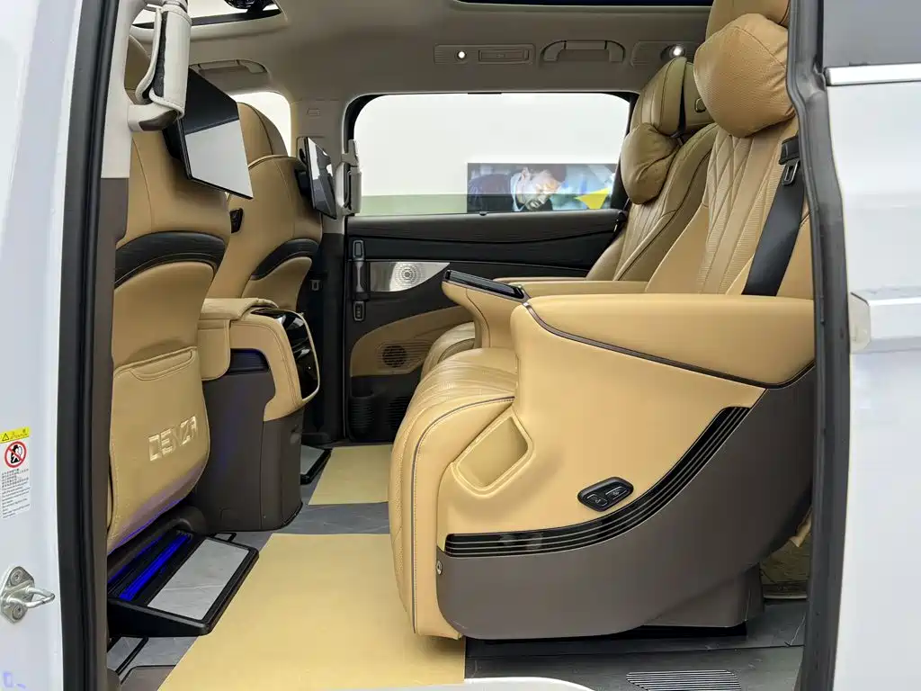 Denza Denza D9 — миниатюра 22