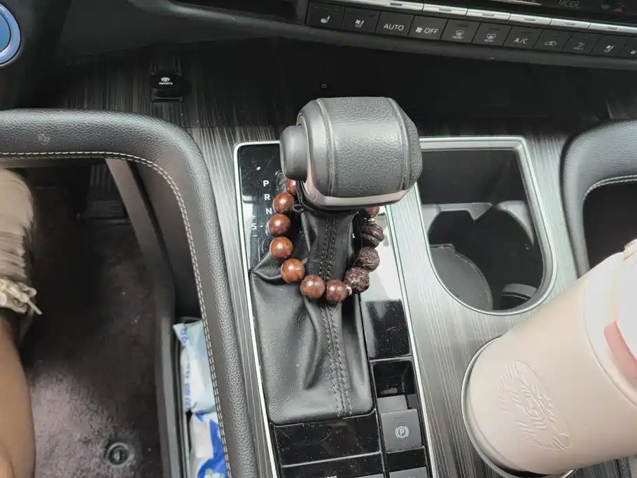 Toyota Sienna — миниатюра 16