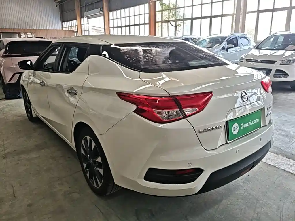 Nissan Bluebird — миниатюра 5