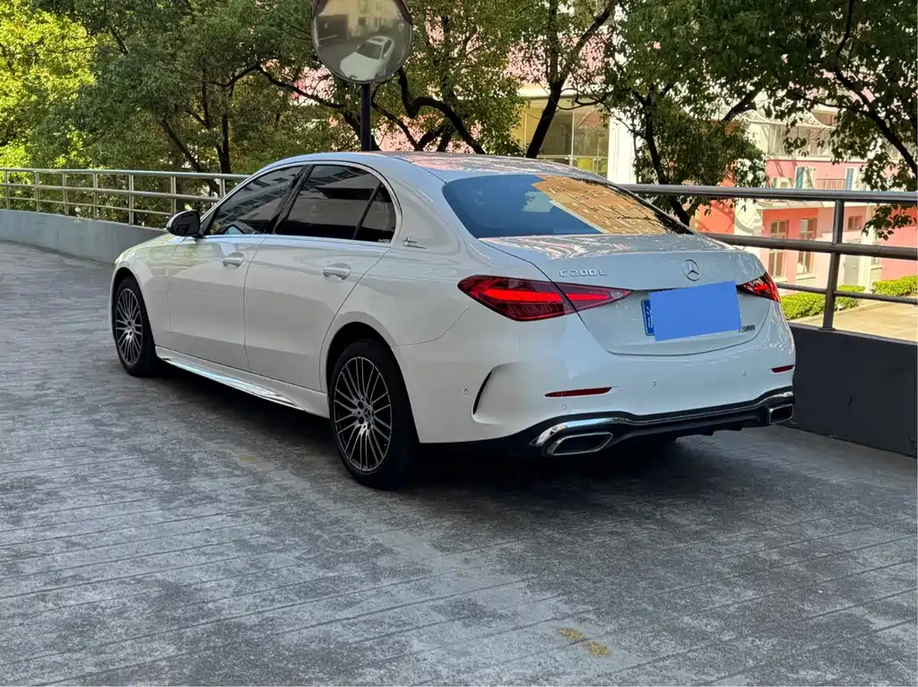 Mercedes-Benz C-Class — миниатюра 18