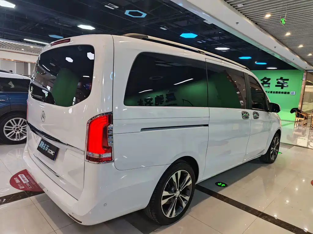 Mercedes-Benz V-Class — миниатюра 25