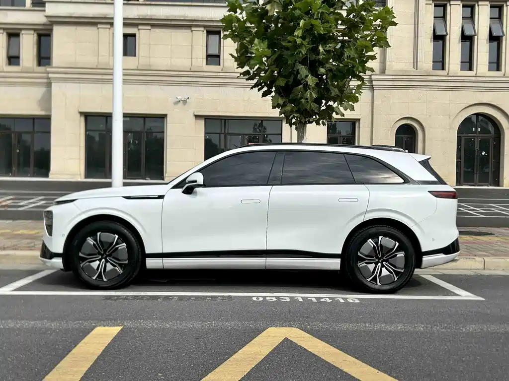 XPeng G9 — миниатюра 4