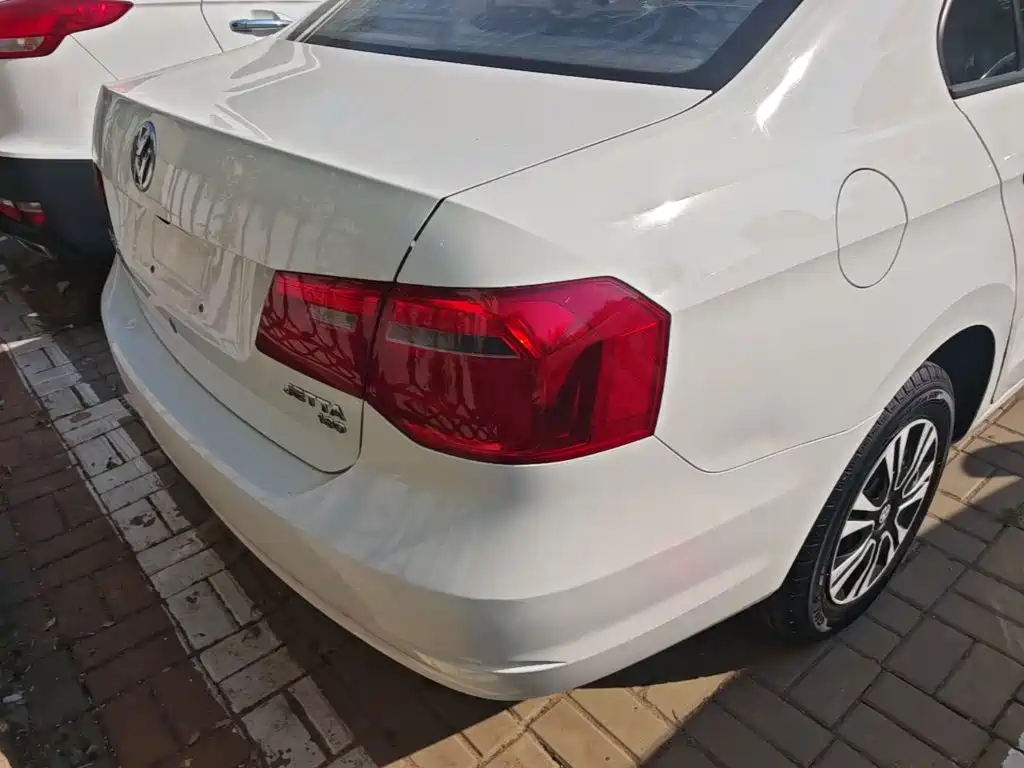 Volkswagen Jetta — миниатюра 8