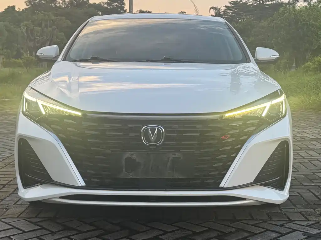Changan Eado — миниатюра 2