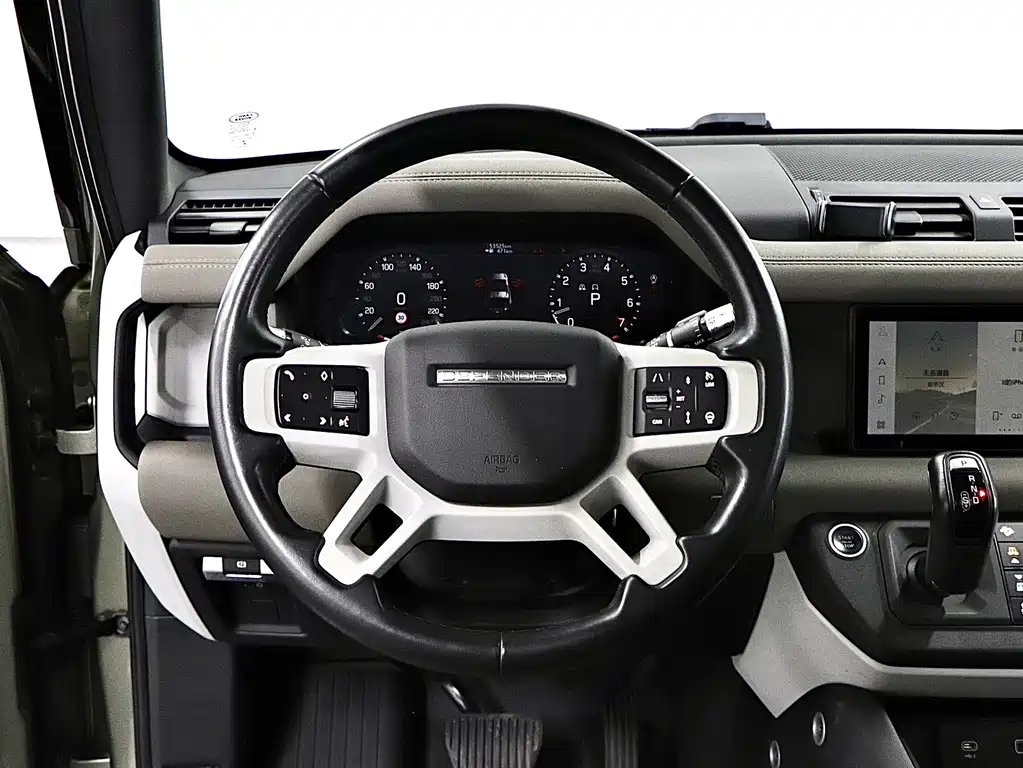 Land Rover Defender — миниатюра 10