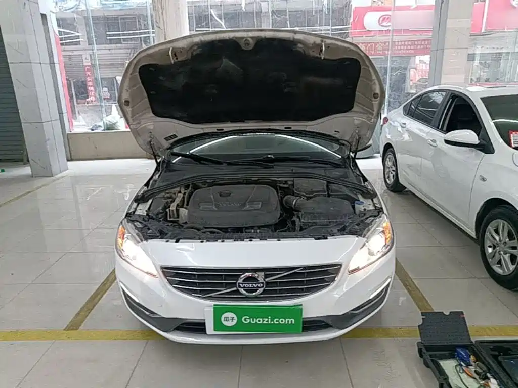 Volvo S60 — миниатюра 20
