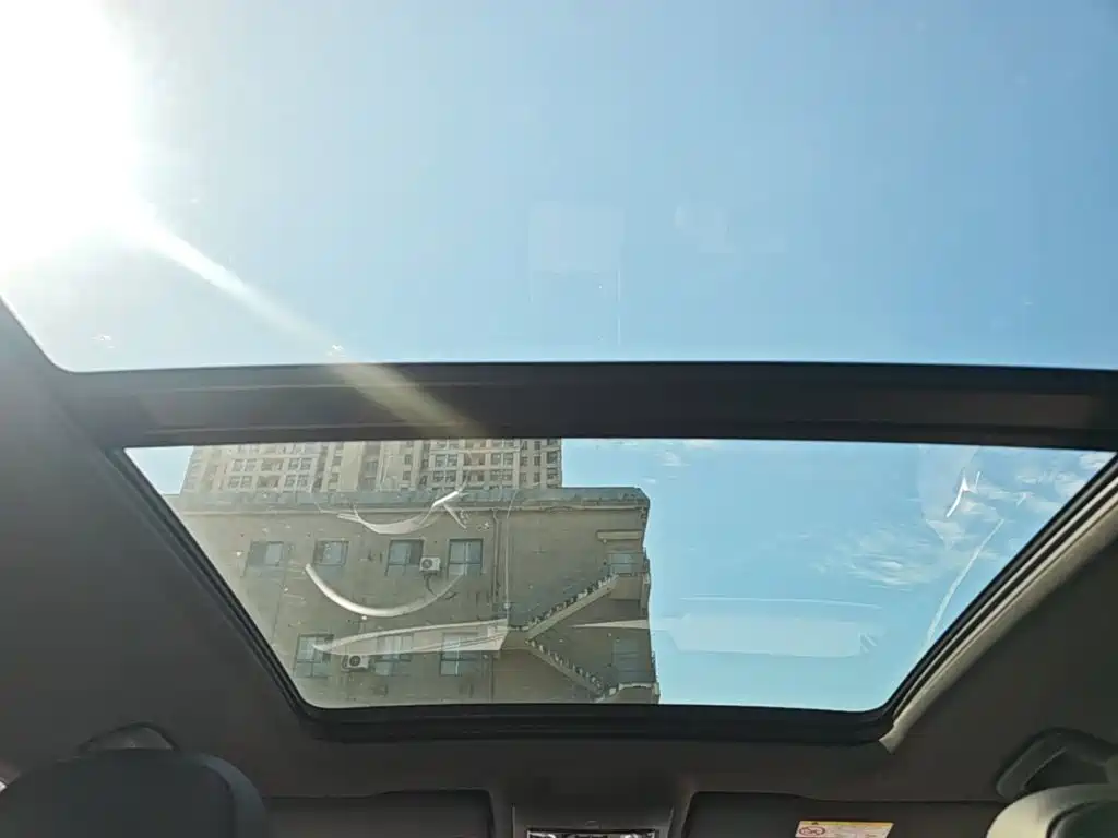 Volkswagen Tiguan L — миниатюра 23