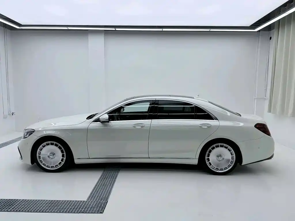 Mercedes-Benz S-Class — миниатюра 6