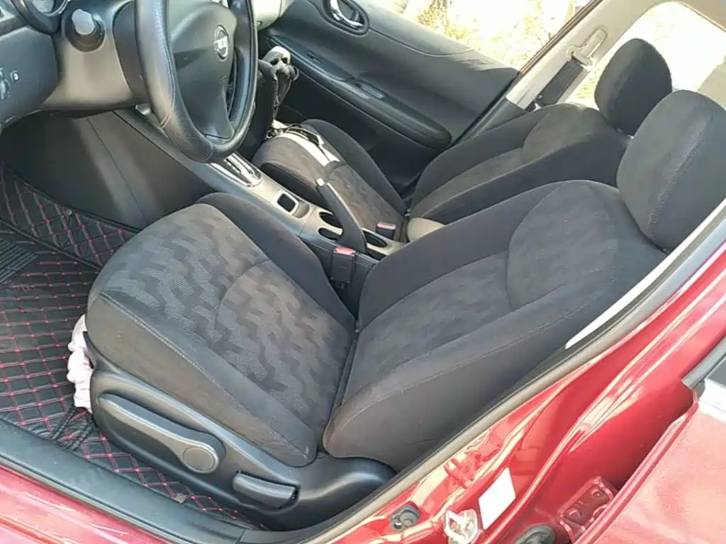 Nissan Tiida — миниатюра 15