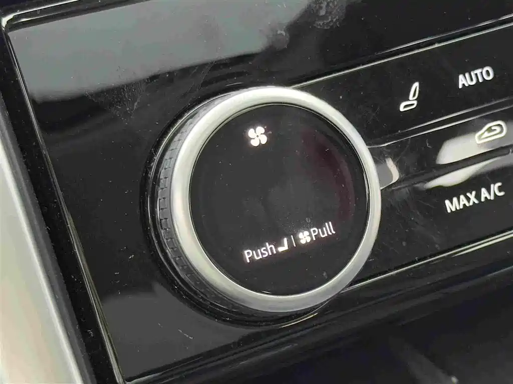 Land Rover Discovery — миниатюра 18