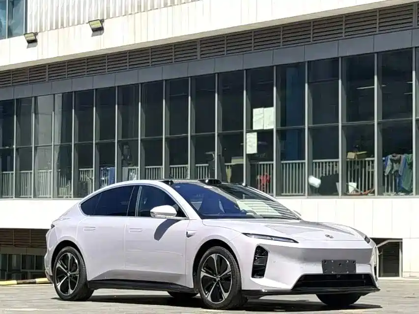 NIO ET5 — миниатюра 3