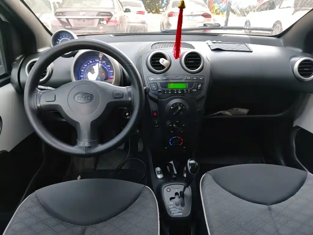 BYD F0 — миниатюра 10