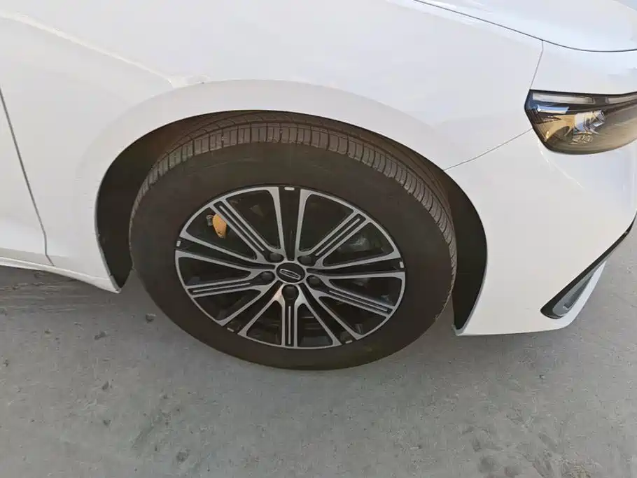 Geely Xingrui — миниатюра 6