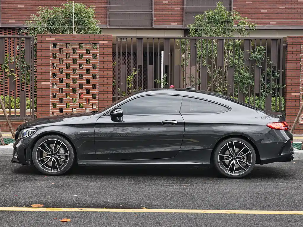 MERCEDES-BENZ C CLASS AMG