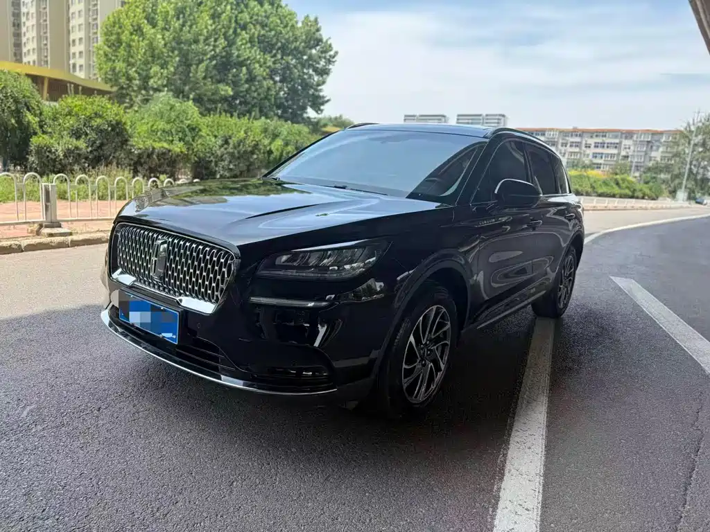 Купить Lincoln Corsair