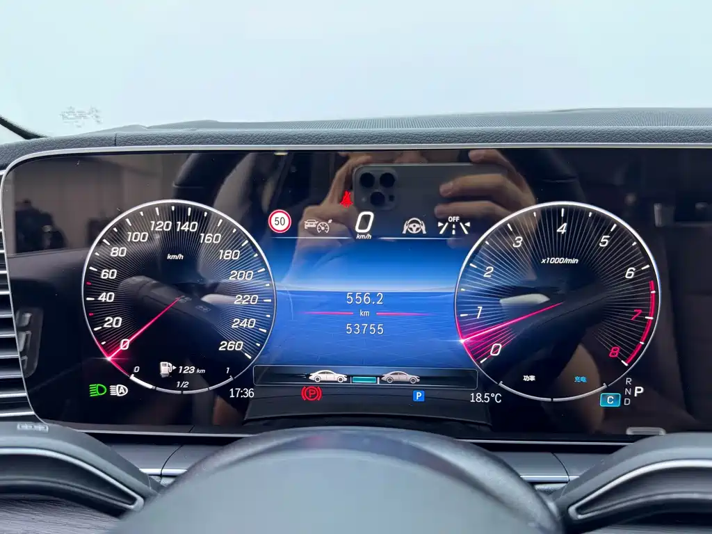 Mercedes-Benz GLE (Import) — миниатюра 12