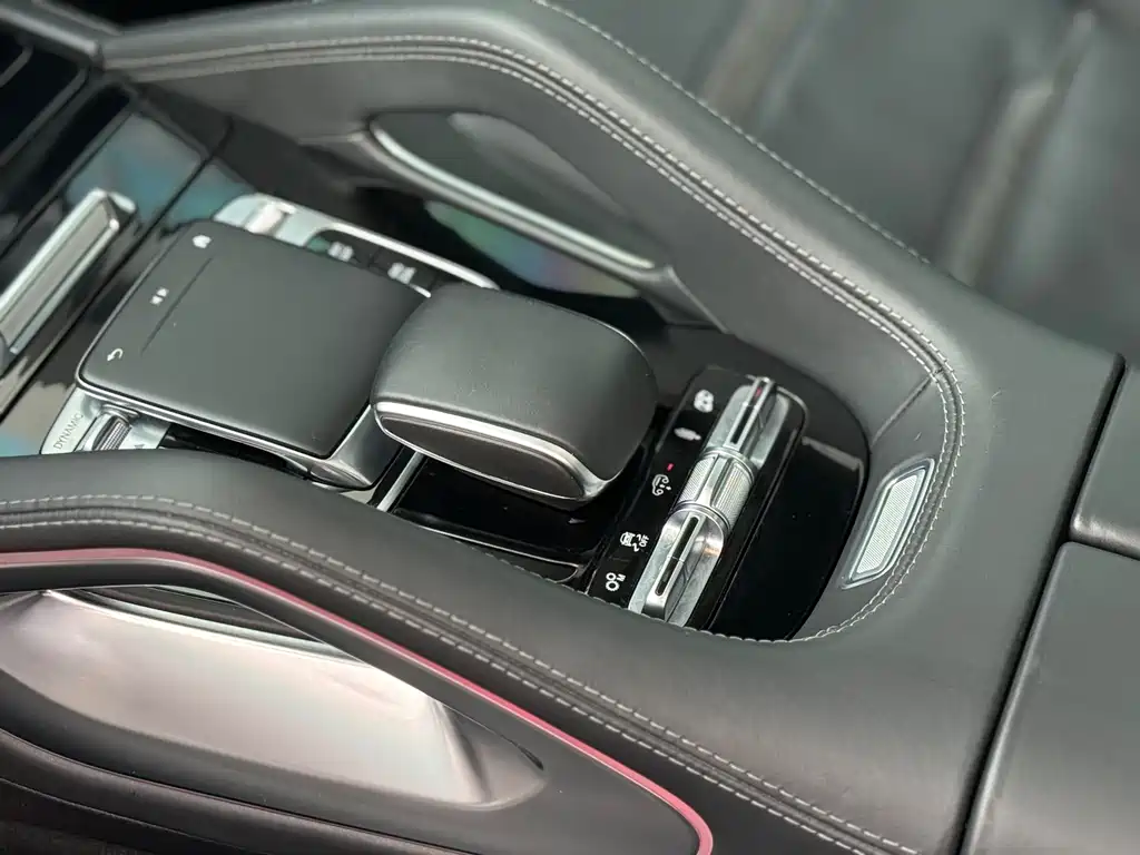 MERCEDES-BENZ GLE AMG