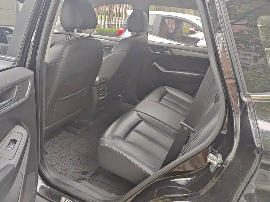 Roewe RX5 — миниатюра 11