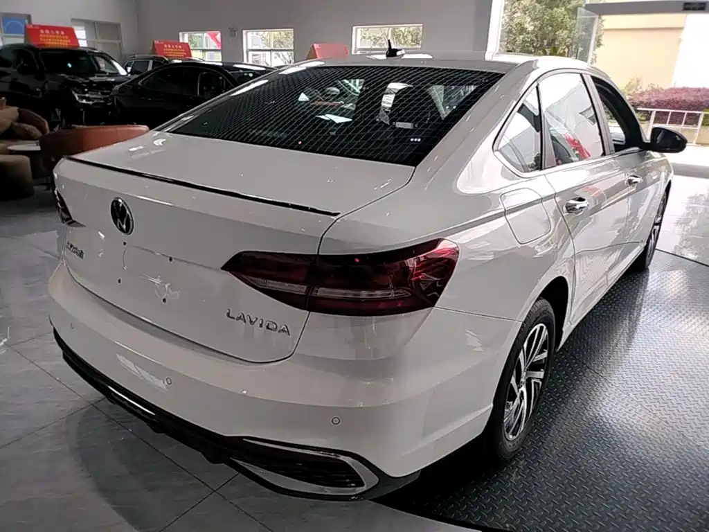 Volkswagen Lavida 2024 300TSI DSG Lead
