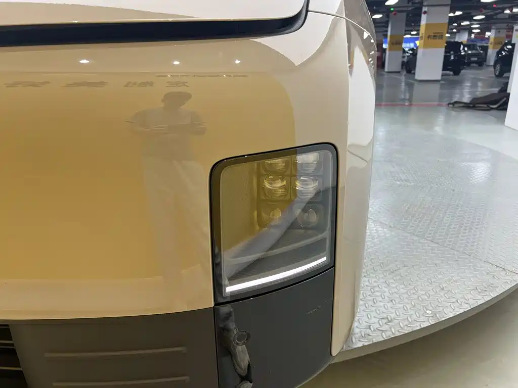 Li Auto Li MEGA — миниатюра 7