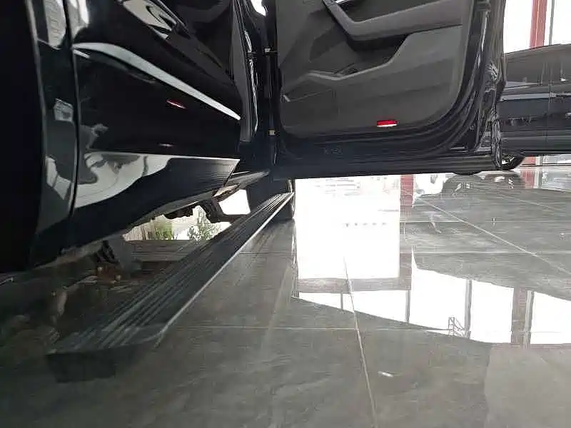 Volkswagen Touareg — миниатюра 21
