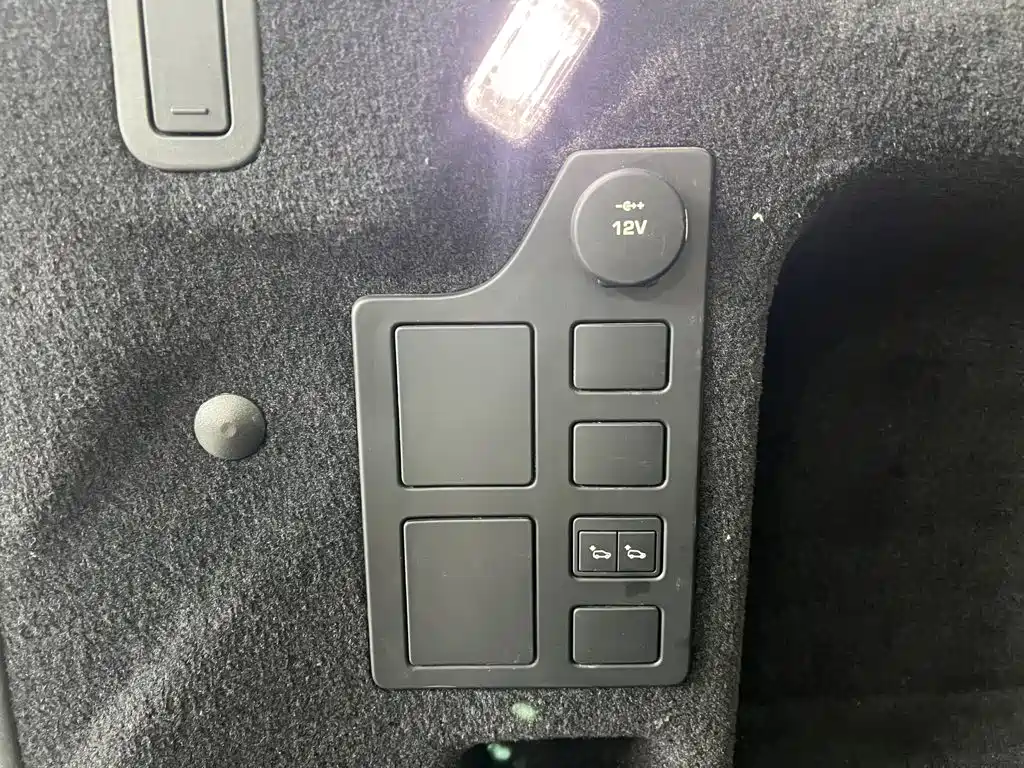 Land Rover Discovery — миниатюра 28