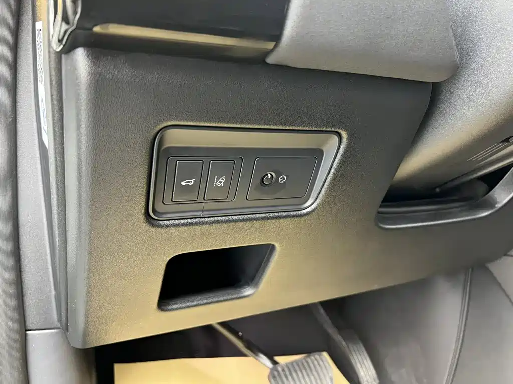 Land Rover Discovery — миниатюра 36