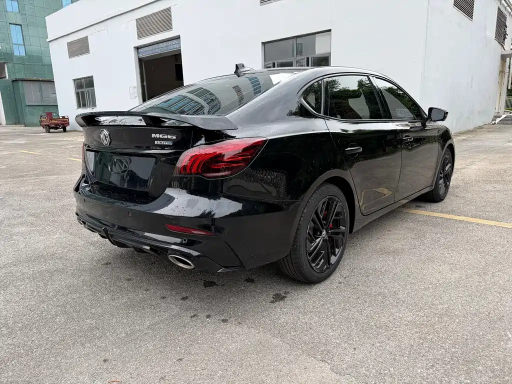 MG MG6 — миниатюра 18