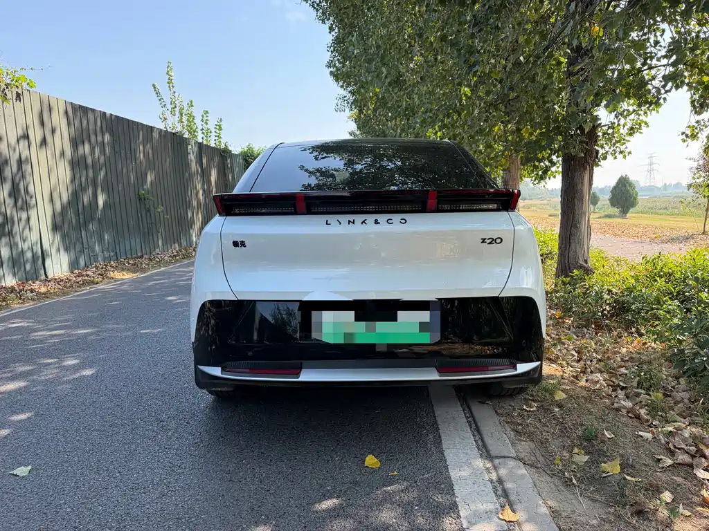 Lynk & Co Z20 — миниатюра 5