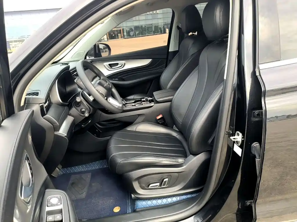 Roewe RX5 MAX — миниатюра 15