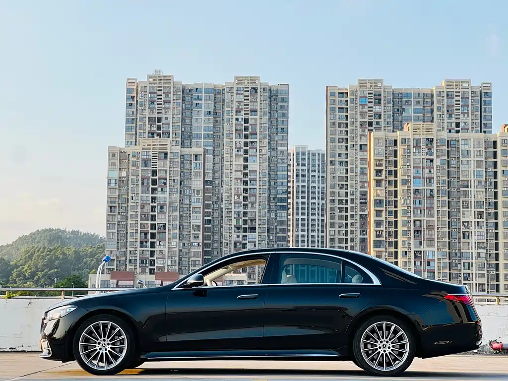 Mercedes-Benz S-Class — миниатюра 12