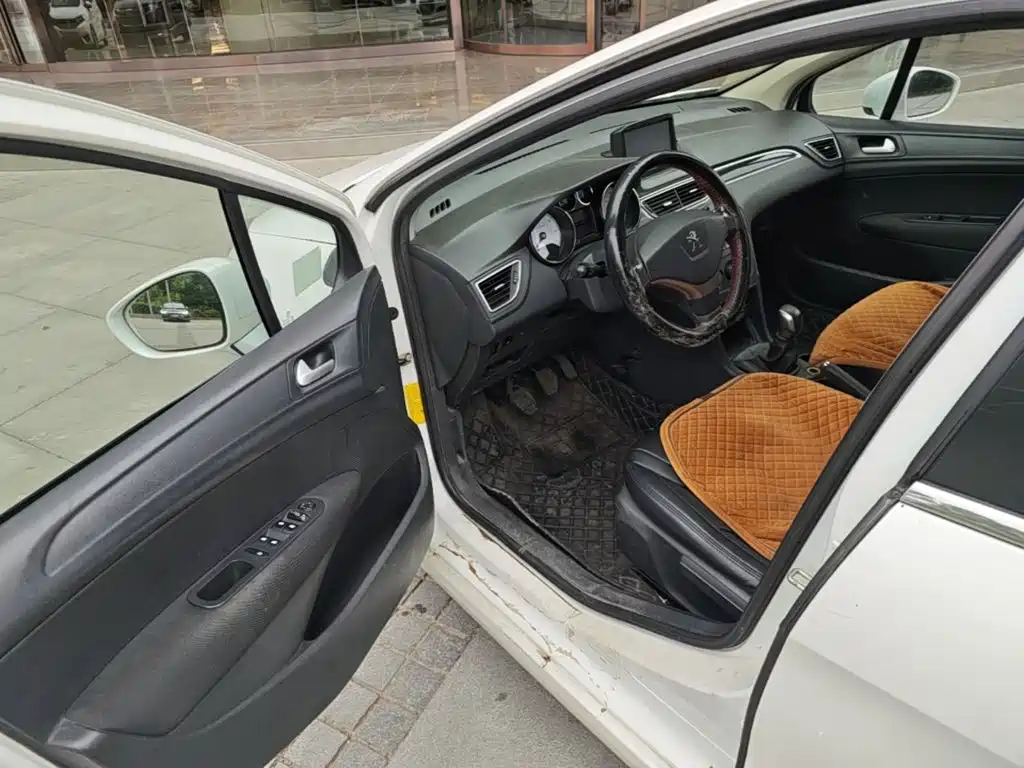 Peugeot 308 — миниатюра 18