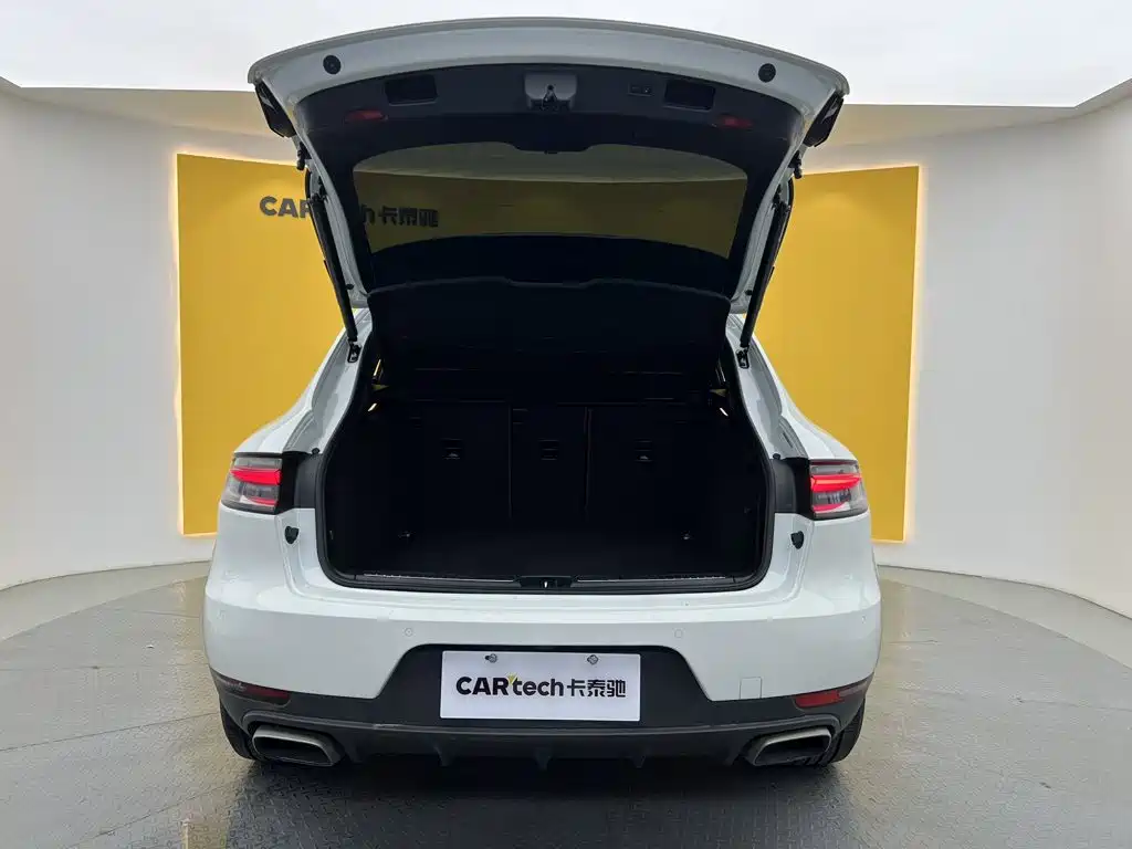 Porsche Macan — миниатюра 12