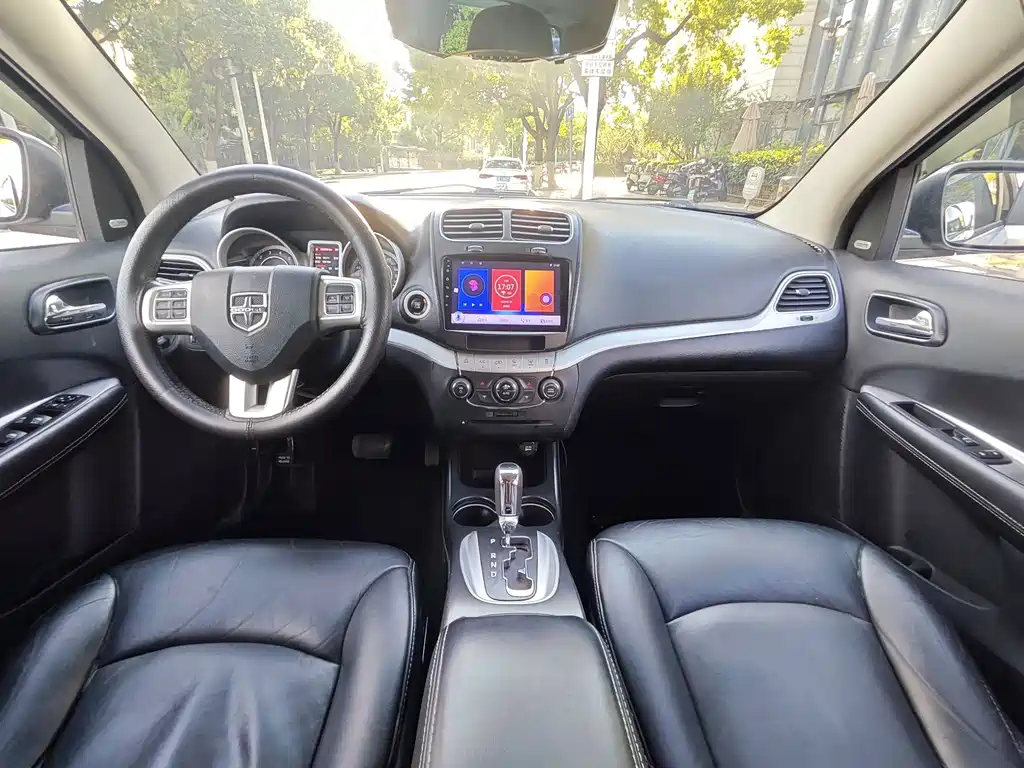 Dodge Journey 2.4L 2WD Touring Edition, фото 13