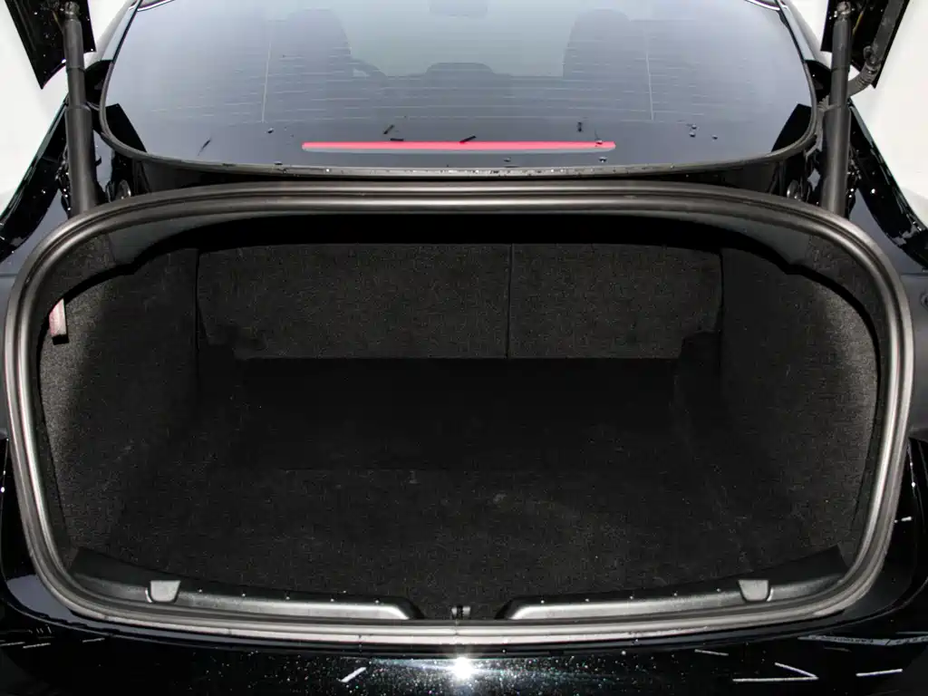 Tesla Model 3 — фотографии объявления, Фото 12